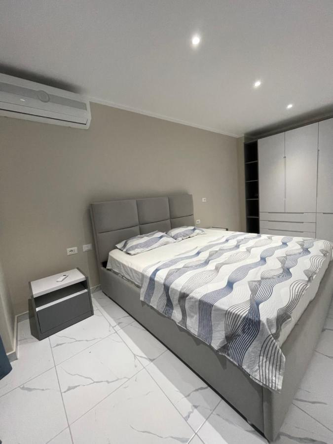 Modern Beachfront Apartments Sarandë Exterior foto