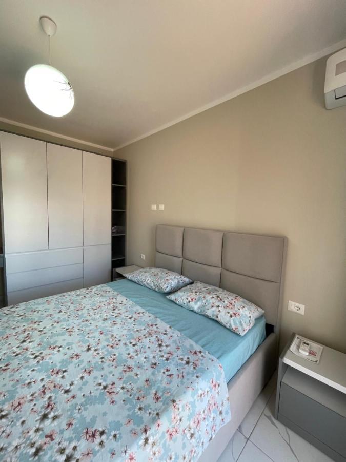 Modern Beachfront Apartments Sarandë Exterior foto